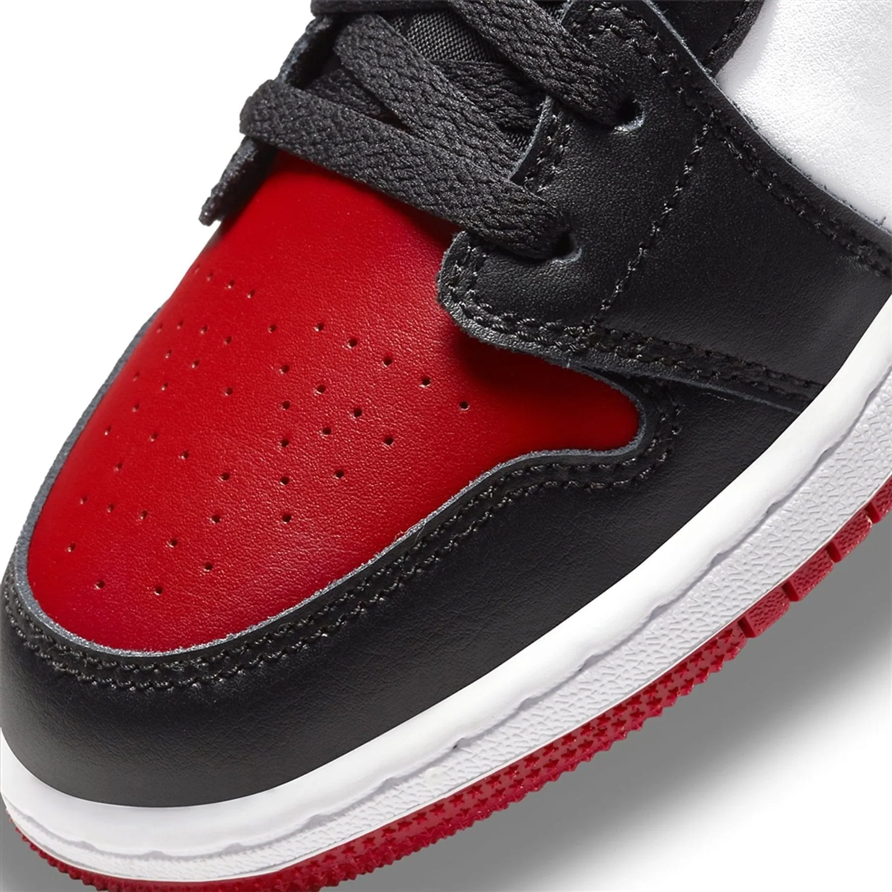 Air Jordan 1 Low GS 'Bred Toe'