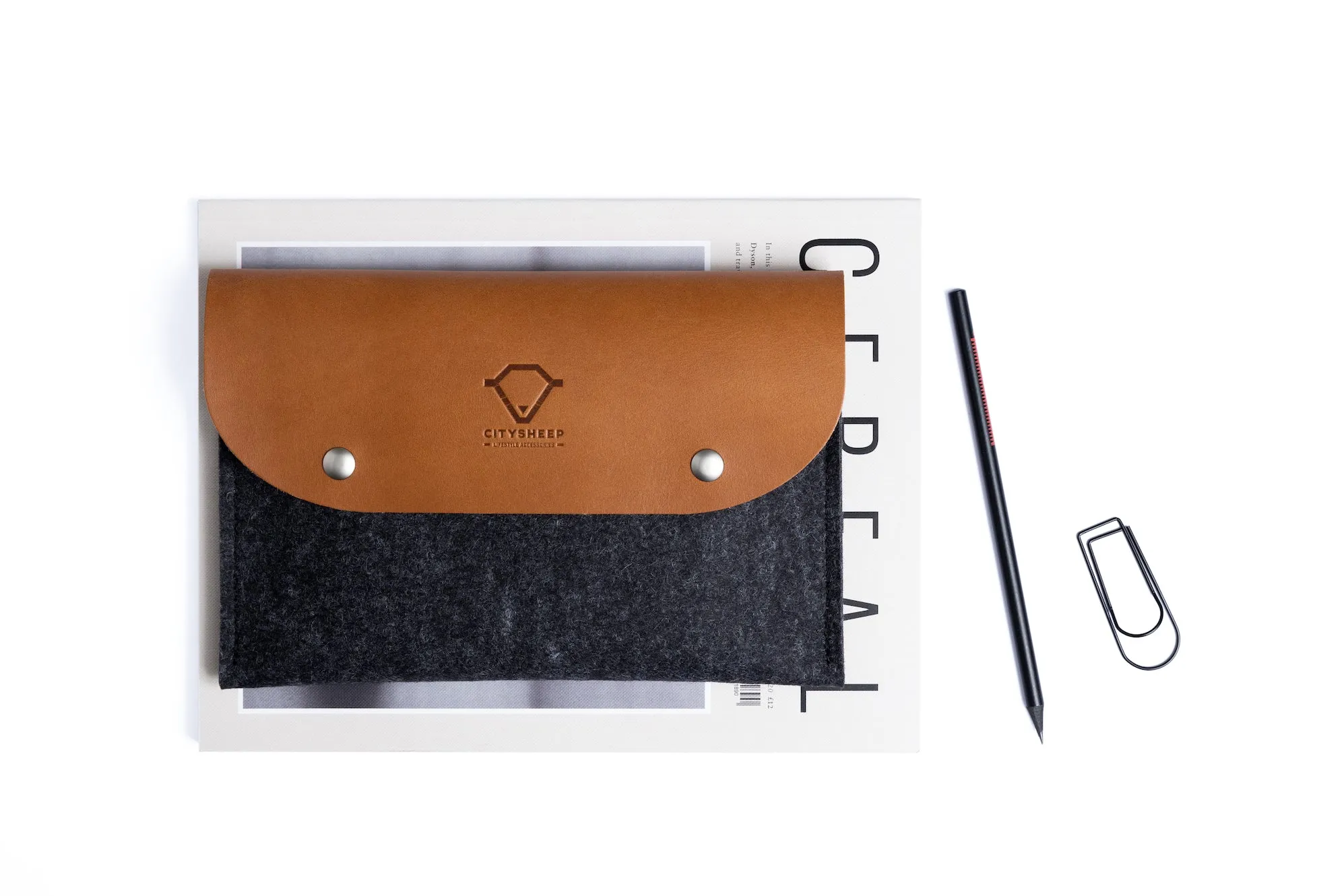 CABLE ORGANISER/ VEGETABLE TANNED dark grey felt