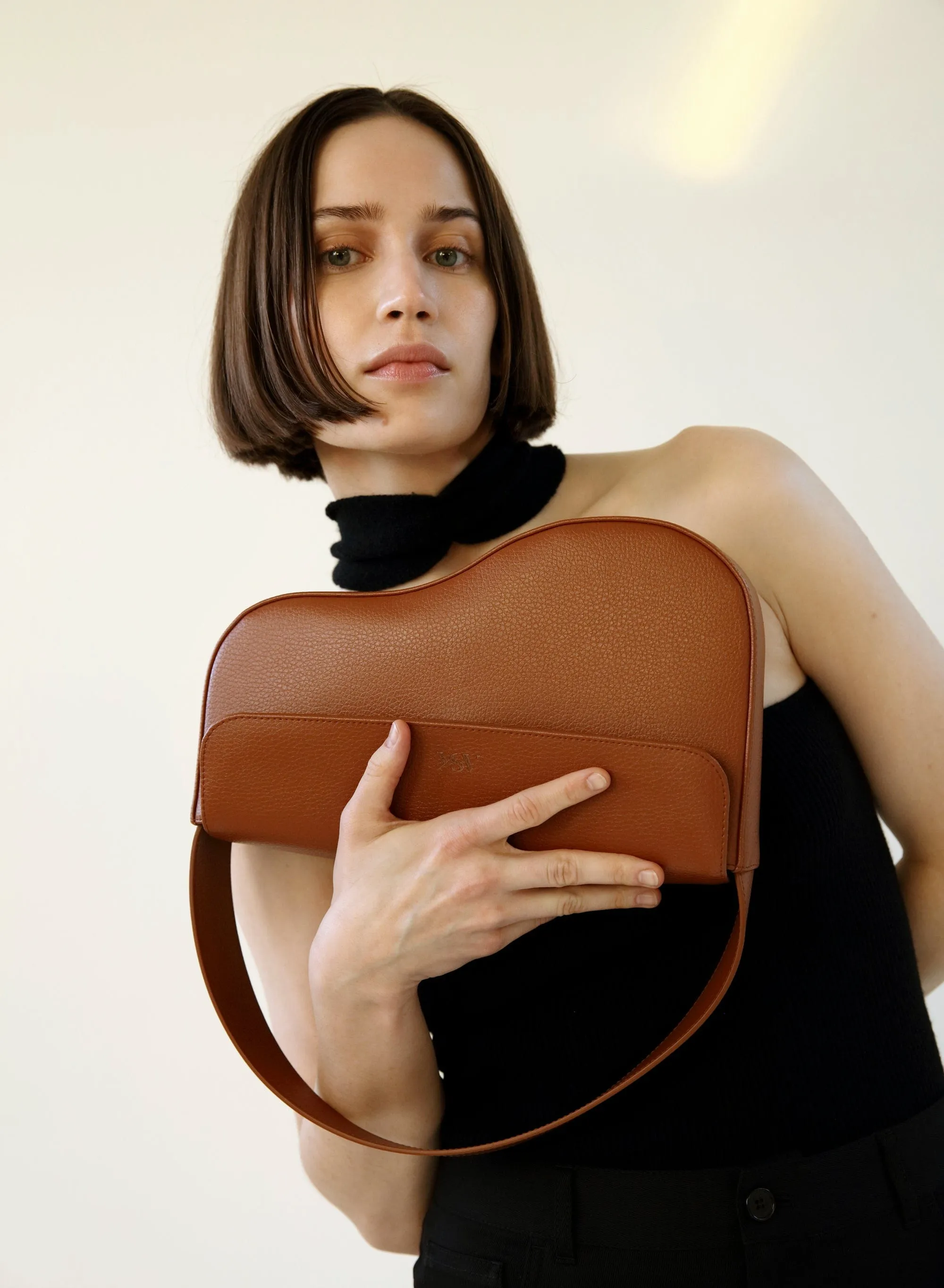 Clover MIRUM Vegan Leather Saddle Bag | Walnut