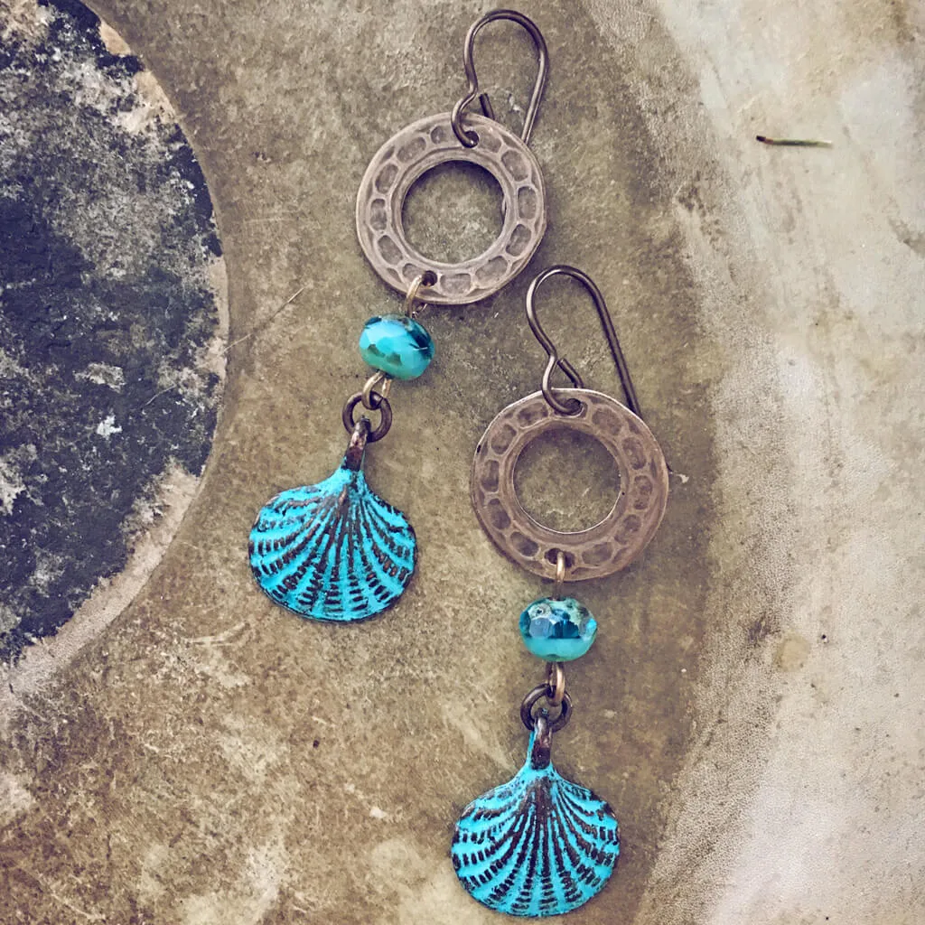 coastal // beachy boho sea shell earrings