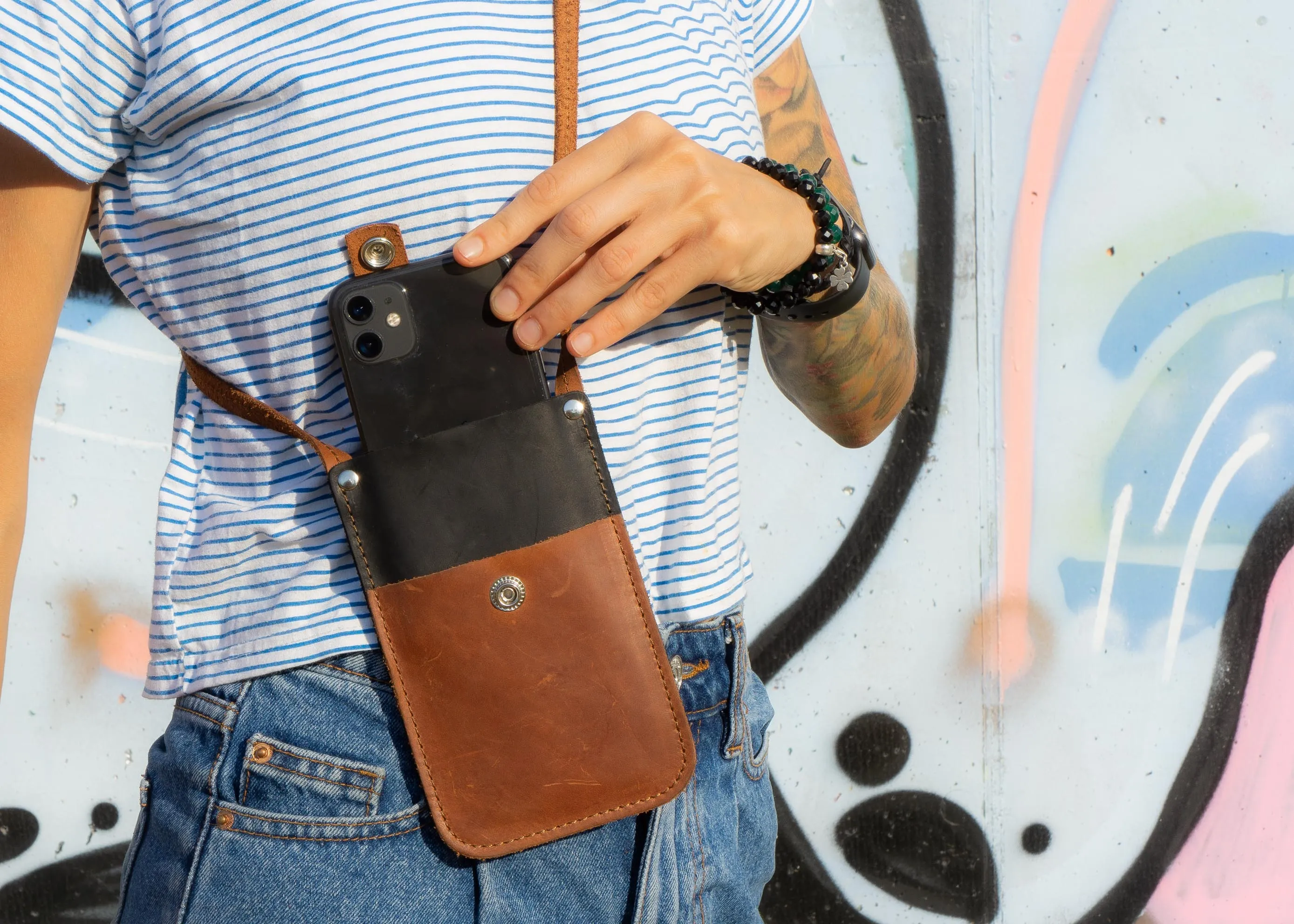 Crossbody Phone Bag | Handcrafted in genuine leather