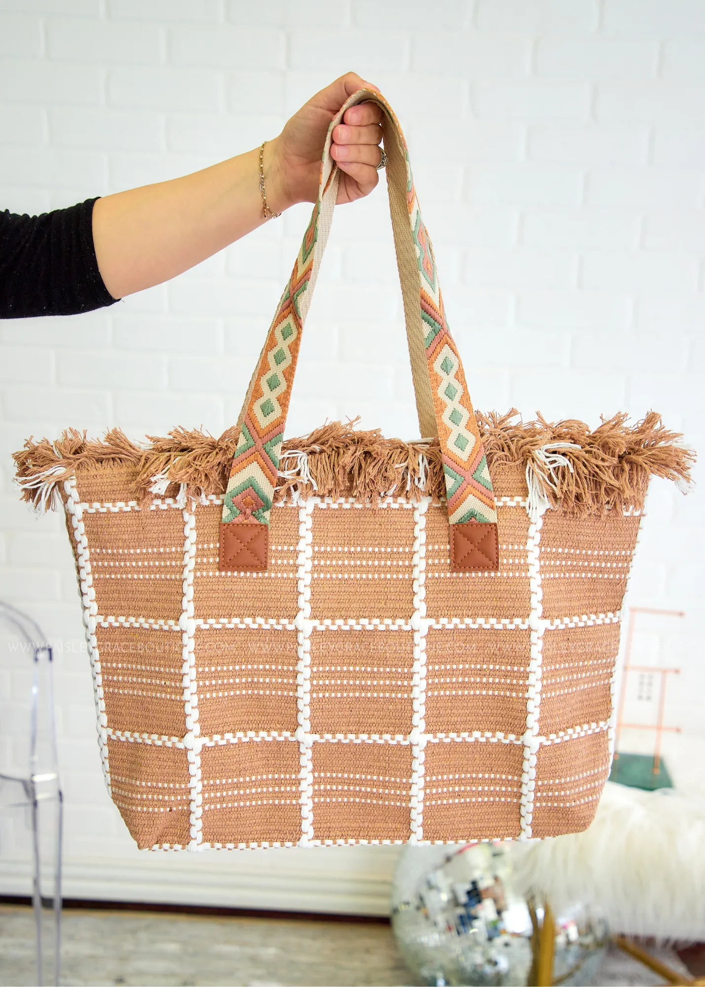 Daniella Woven Tote - 2 Colors