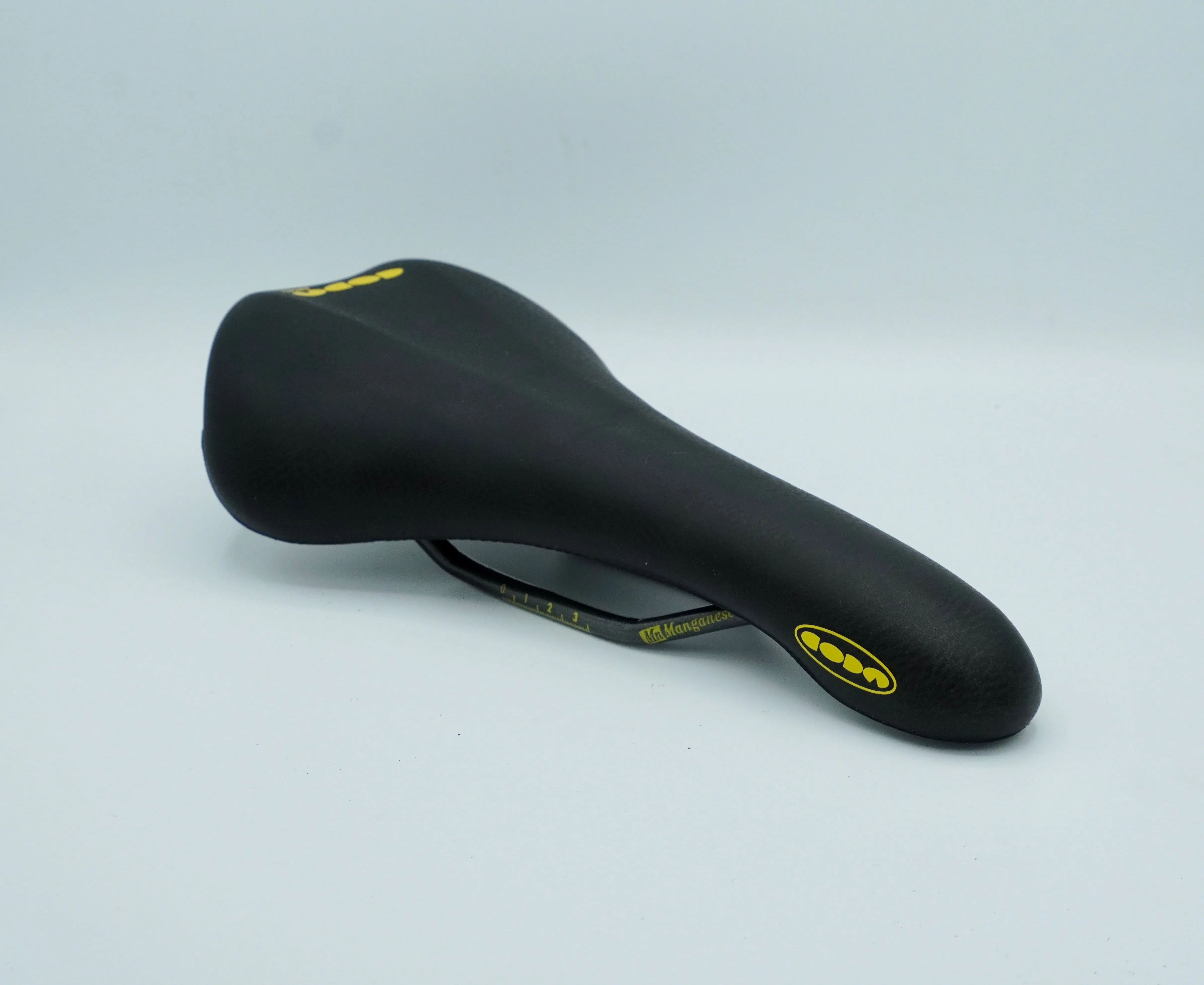 Saddle CODA 900