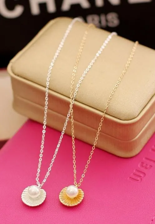 Summer Style Puka Shell Pearl Pendant Necklace